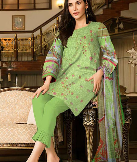 Ayesha.B Premium Lawn`22 D#02