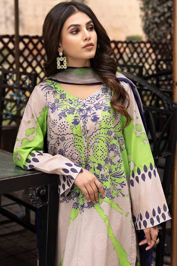 BR Charizma Beyond C-Prints Colours`23 CP#01