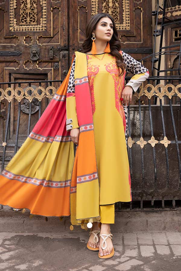 BR Charizma Beyond C-Prints Colours`23 CP#05