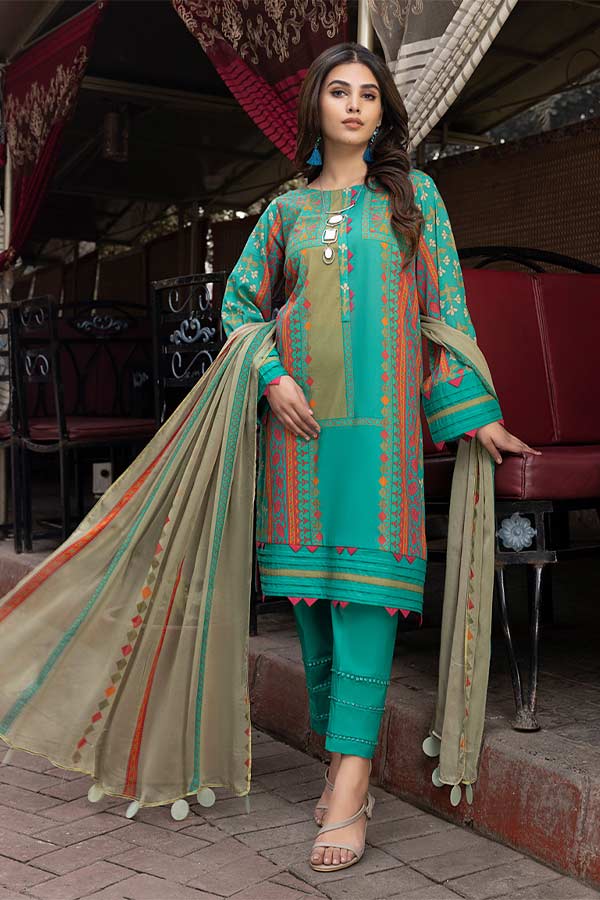 BR Charizma Beyond C-Prints Colours`23 CP#08