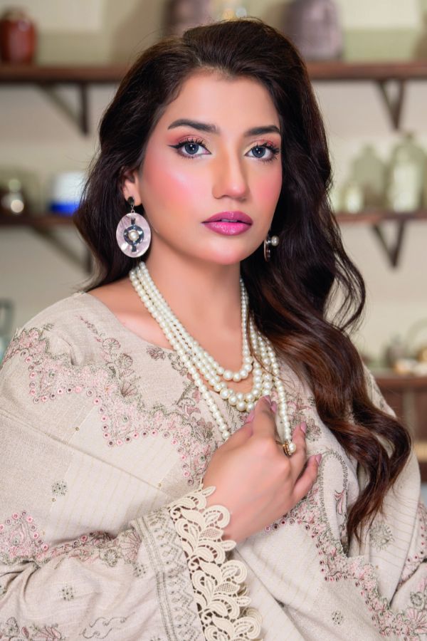 BR Kainaat Luxury Winter`25 D#5