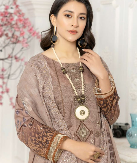 BR Mah-e-Nur C/kari Lawn`24 D#10