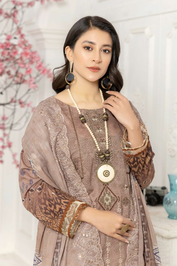 BR Mah-e-Nur C/kari Lawn`24 D#10