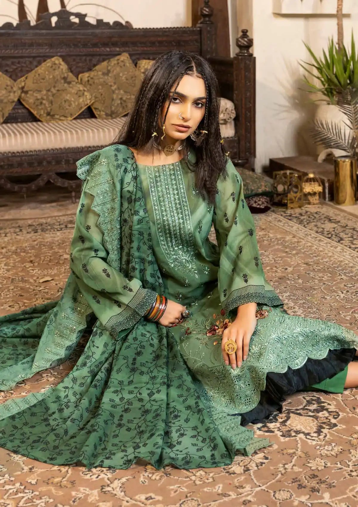 BR Noor-E-Jahan Lawn'24 D#02 – Tradition Stores