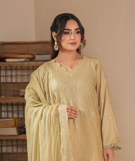 BR Nisha Luxury Lawn`26 D#01