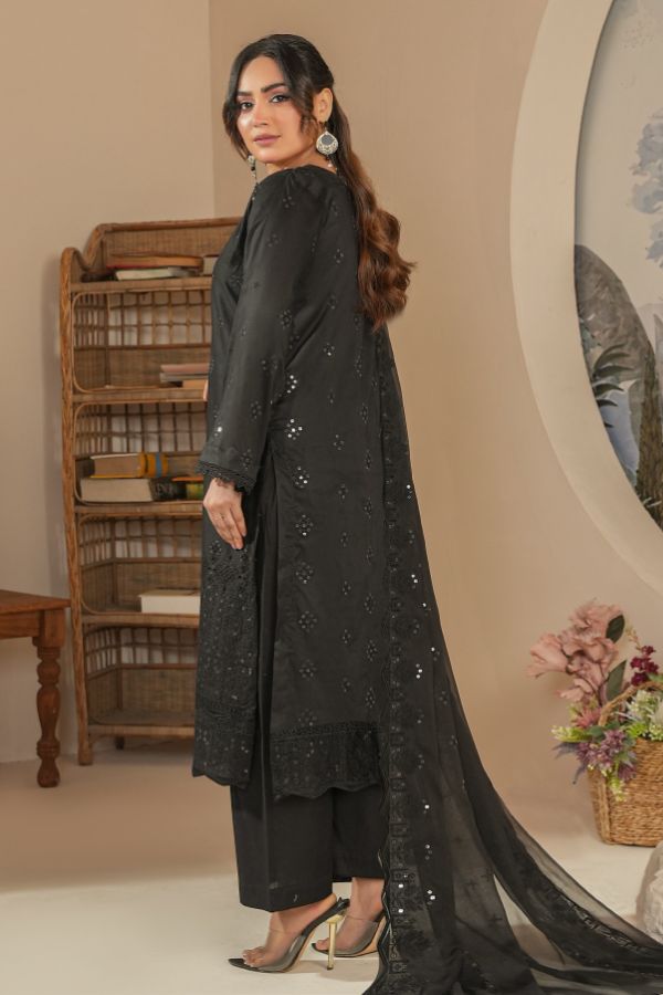 BR Nisha Luxury Lawn`26 D#02