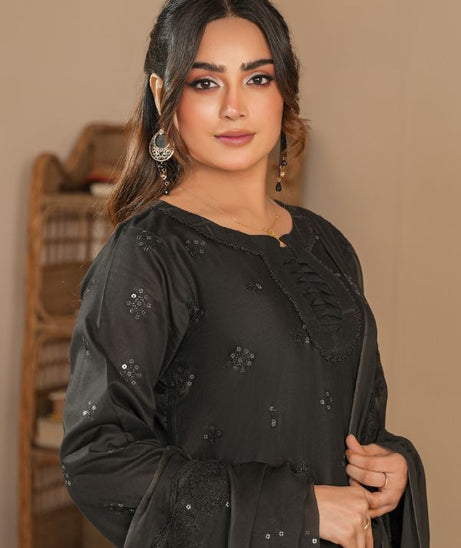 BR Nisha Luxury Lawn`26 D#02