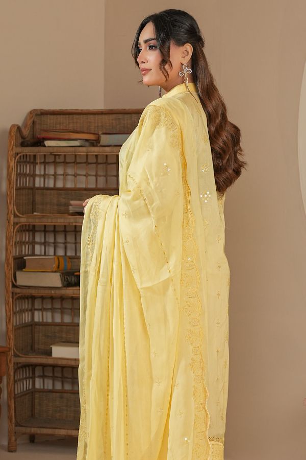 BR Nisha Luxury Lawn`26 D#03