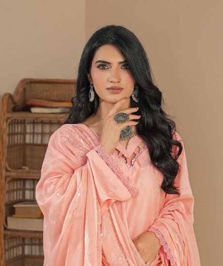 BR Nisha Luxury Lawn`26 D#05