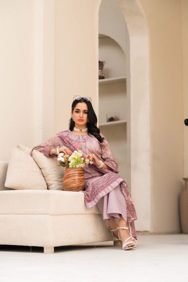 BR Rang-E-Bahaaran Lawn`26 D#05