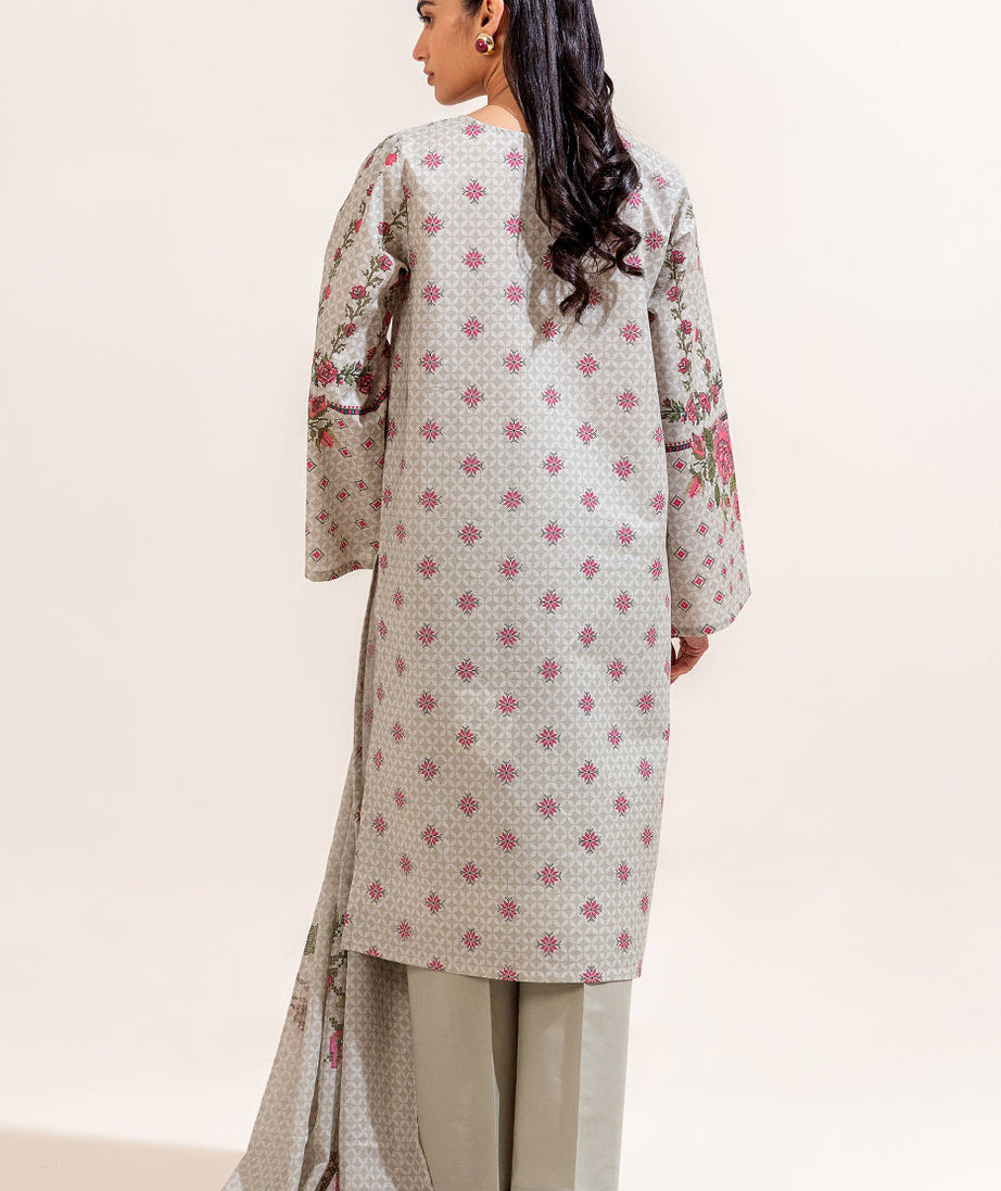 Beech Tree Summer Lawn'25 BT#6046