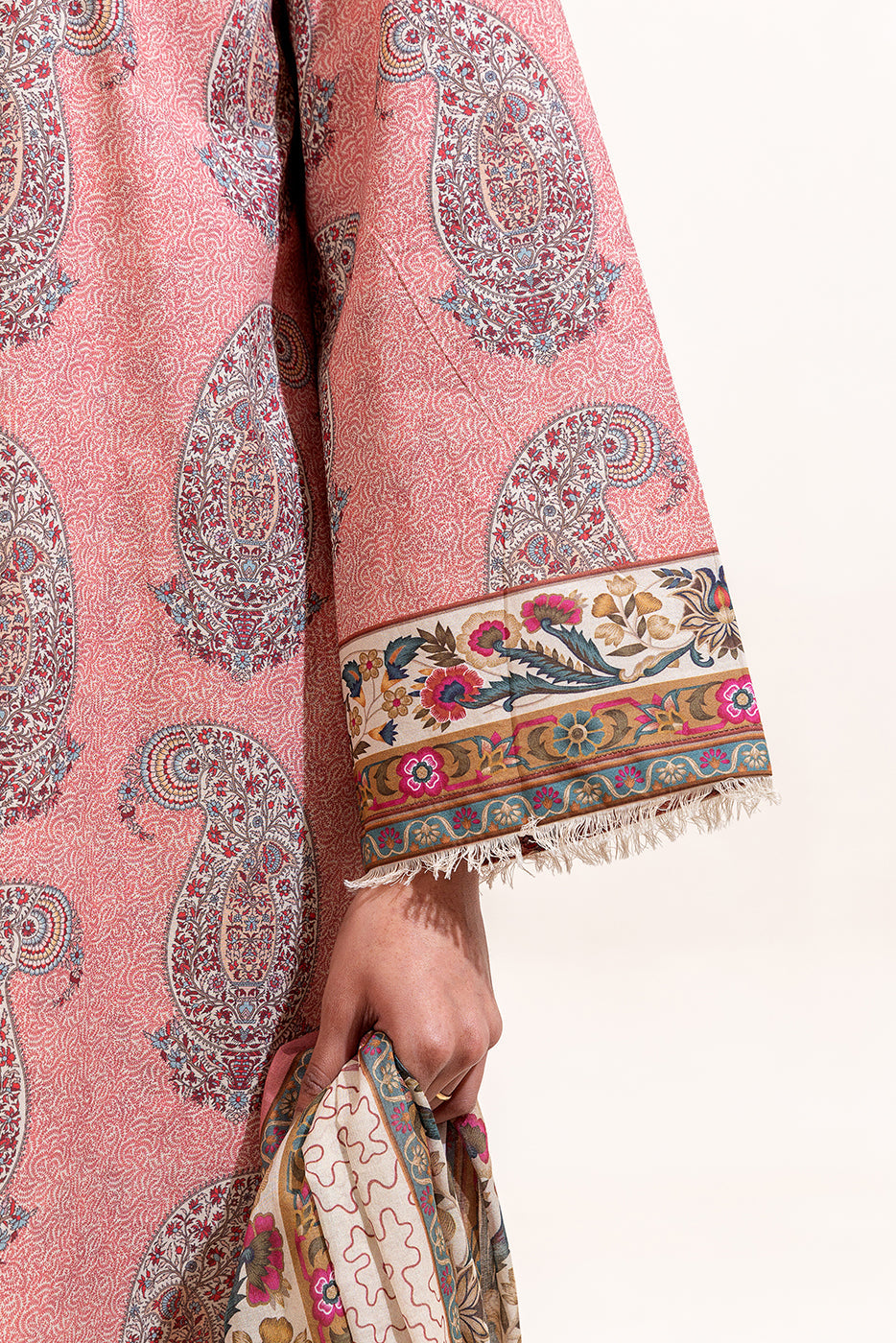 Beech Tree Summer Lawn'25 BT#6057