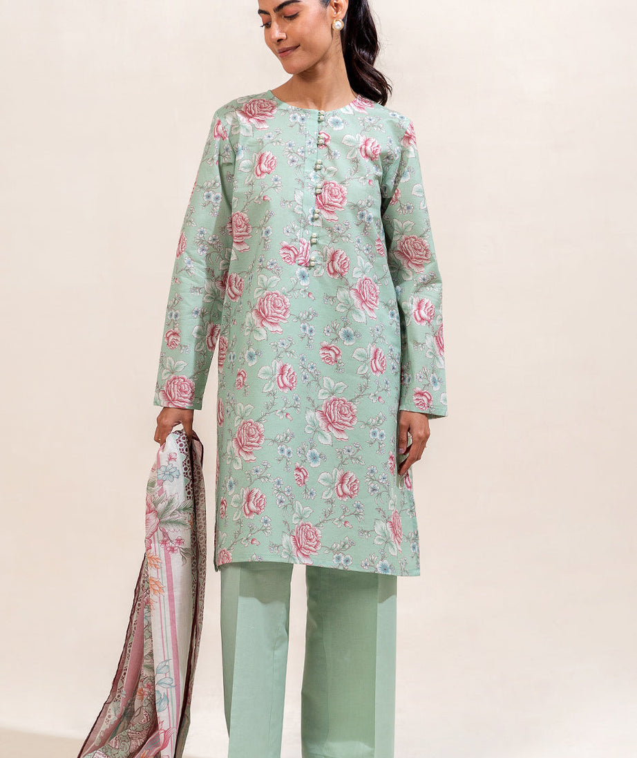 Beech Tree Summer Lawn'25 BT#6066