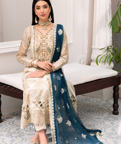 Emaan Adeel Belle Robe`22 BL#305