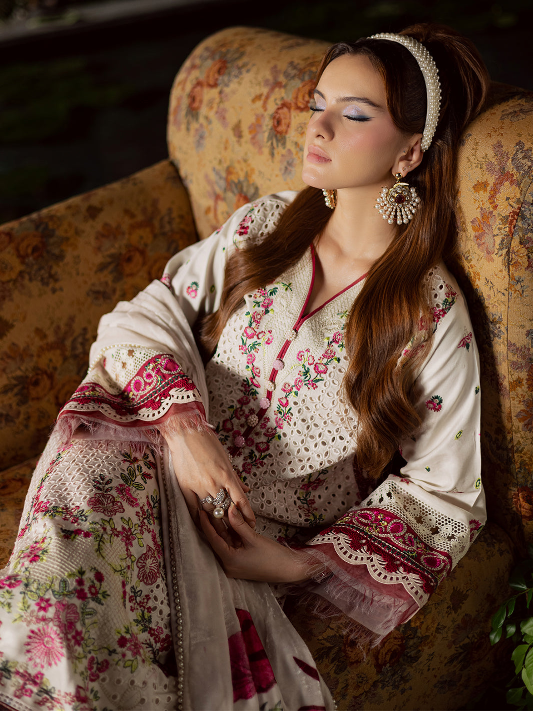 Mahnur Amelia Luxury Winter`25 AM#02