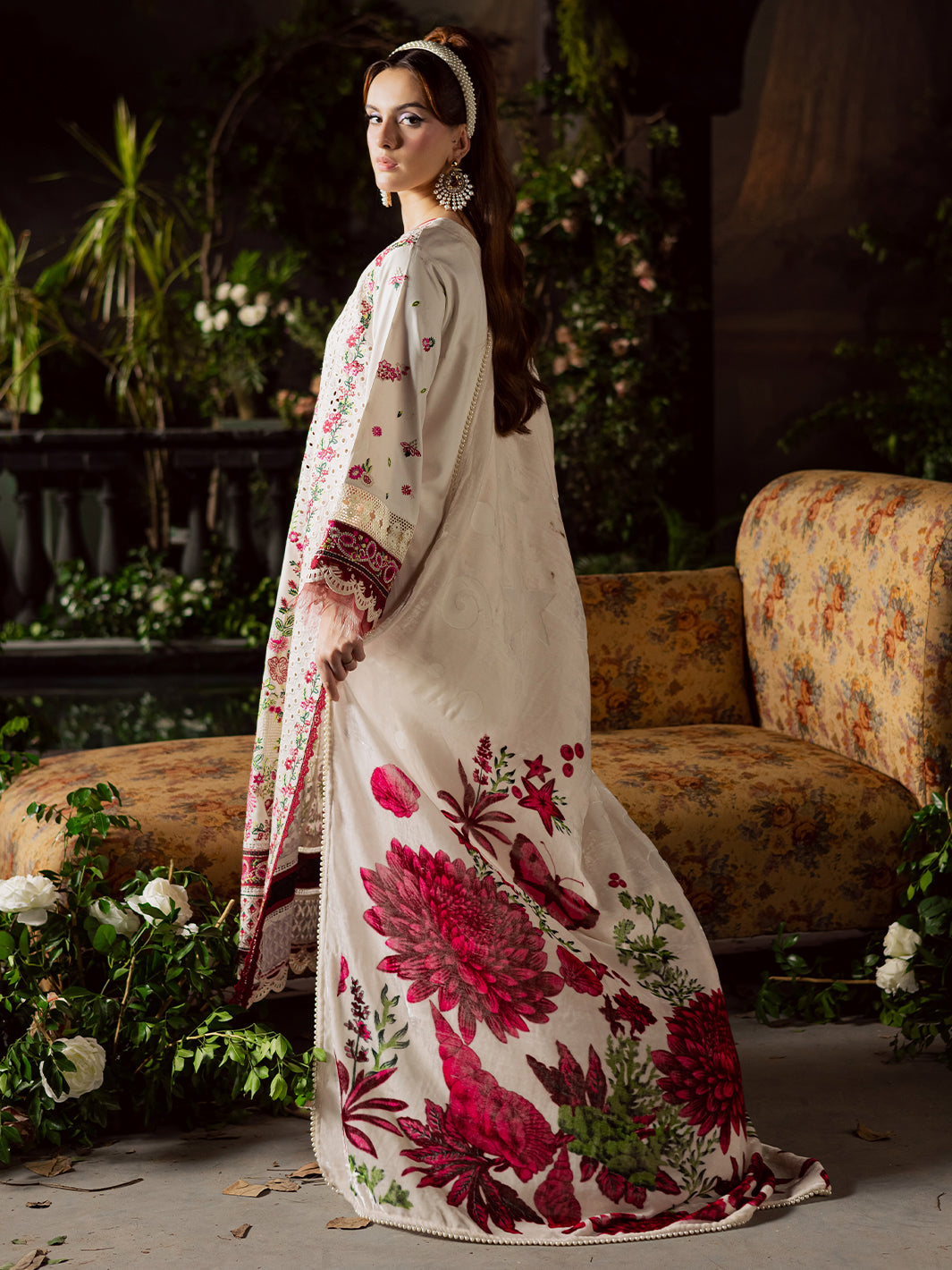 Mahnur Amelia Luxury Winter`25 AM#02