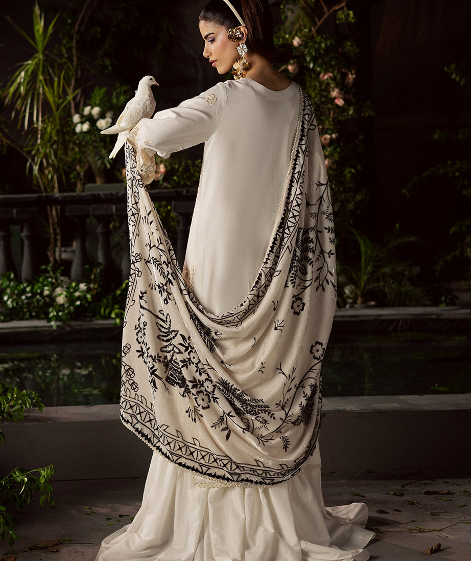 Mahnur Amelia Luxury Winter`25 AM#03