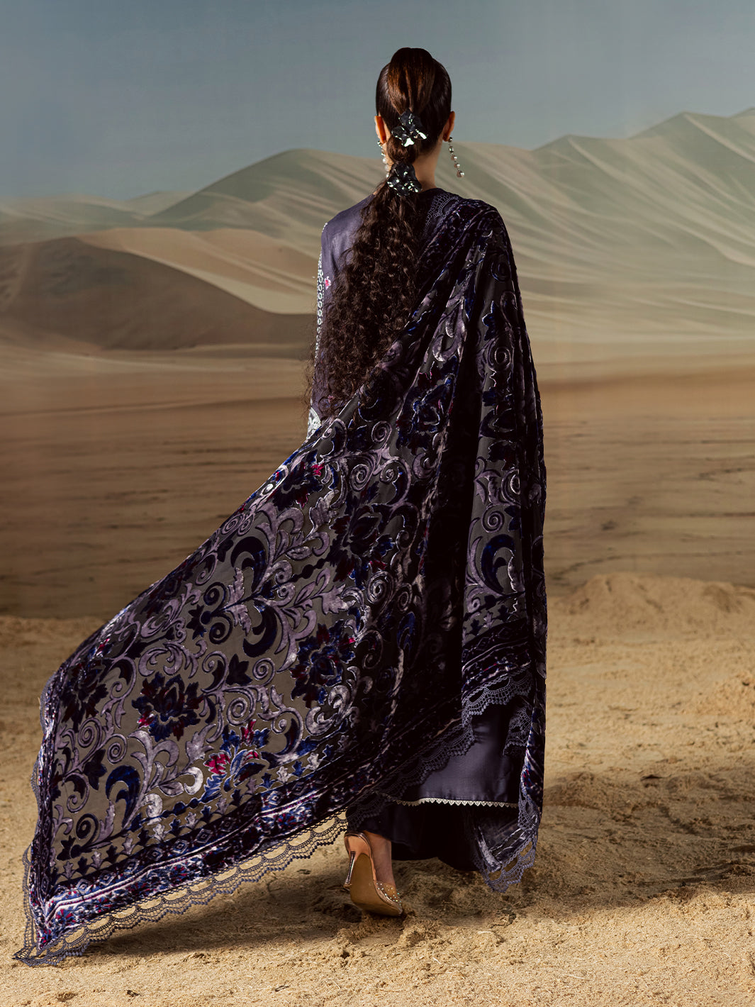 Mahnur Amelia Luxury Winter`25 AM#05