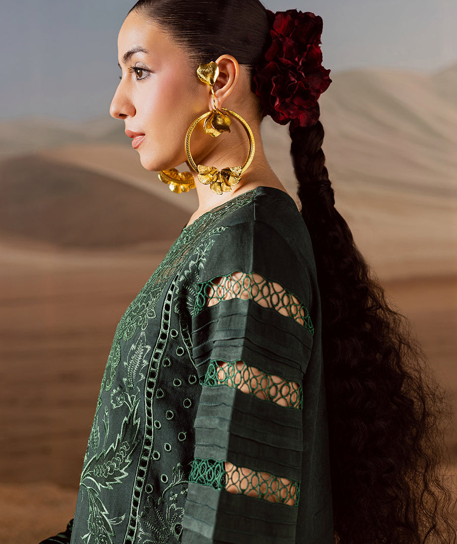 Mahnur Amelia Luxury Winter`25 AM#09