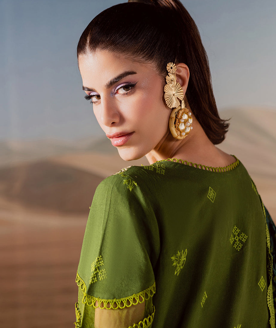 Mahnur Amelia Luxury Winter`25 AM#12