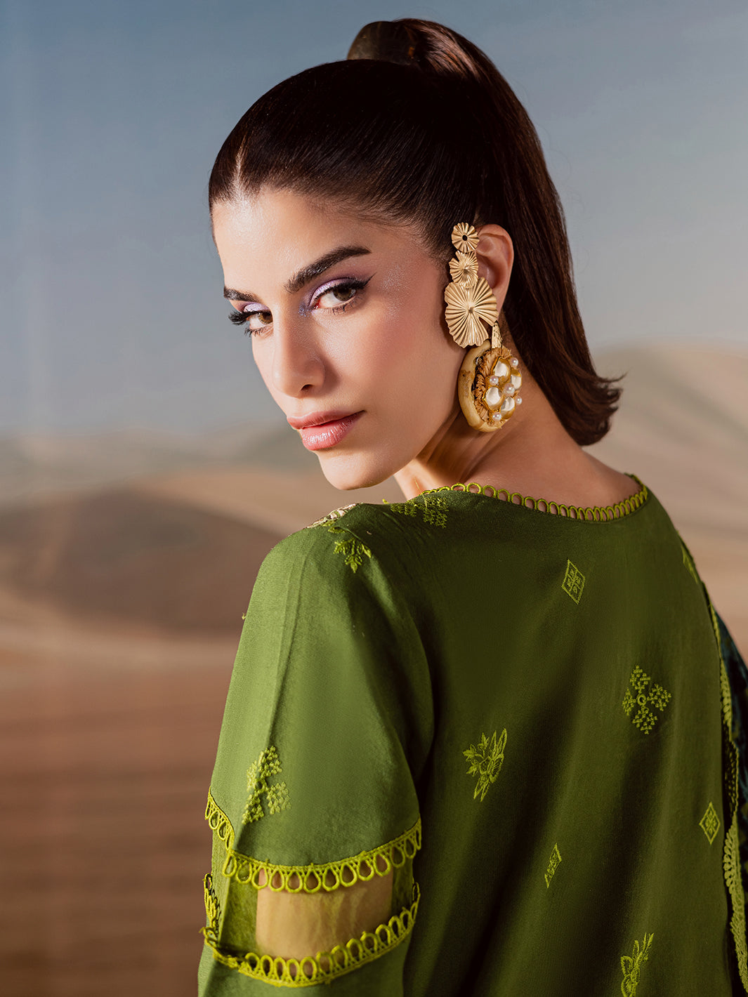 Mahnur Amelia Luxury Winter`25 AM#12