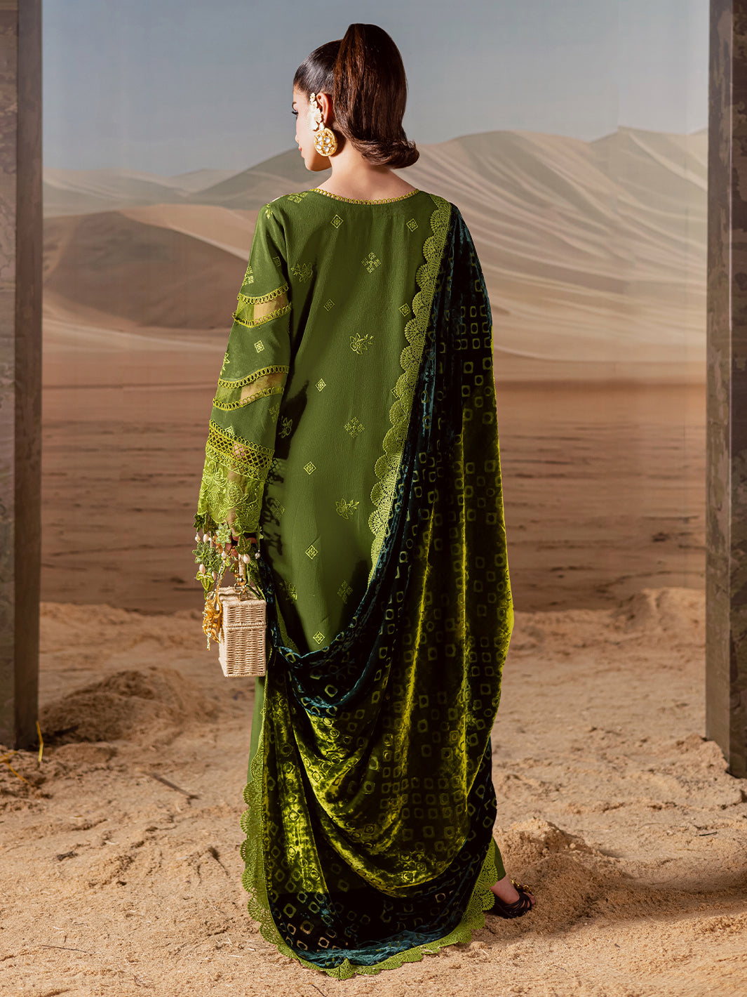 Mahnur Amelia Luxury Winter`25 AM#12