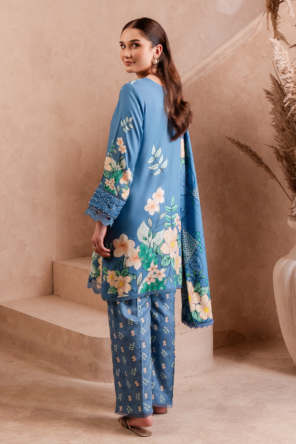 Meerak Flore Linen'24 D#7