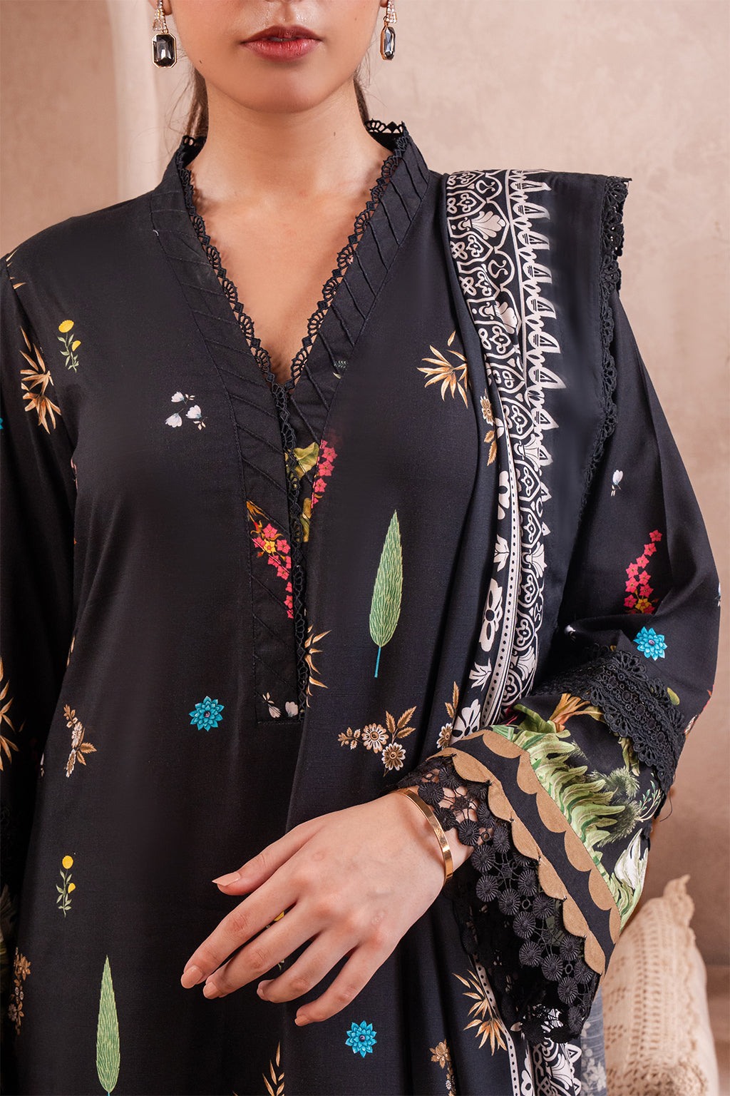 Meerak Flore Linen'24 D#4