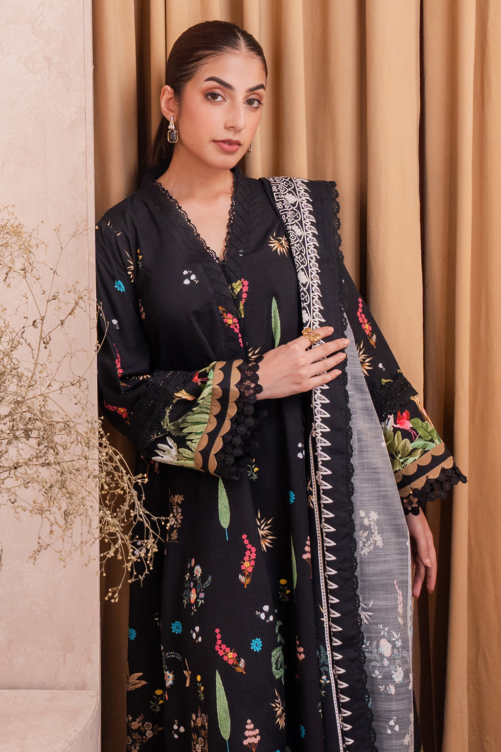 Meerak Flore Linen'24 D#4