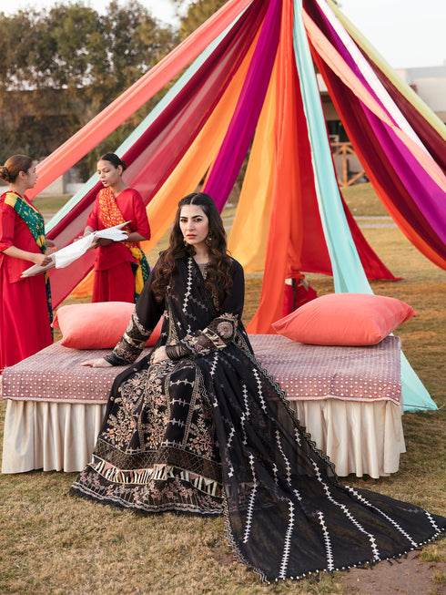 Parishay Luxury Lawn`23 D#04