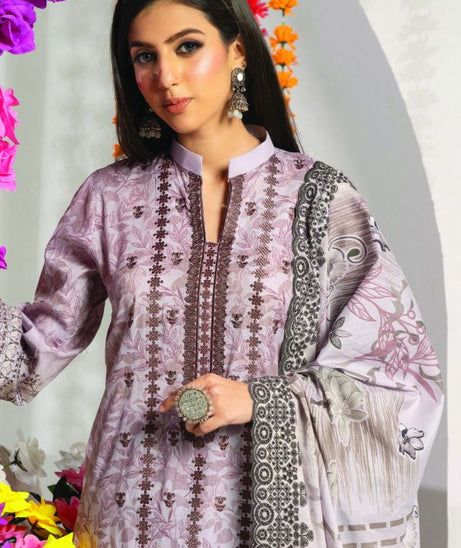 Colours Minahil Emb Lawn`25 CD#01