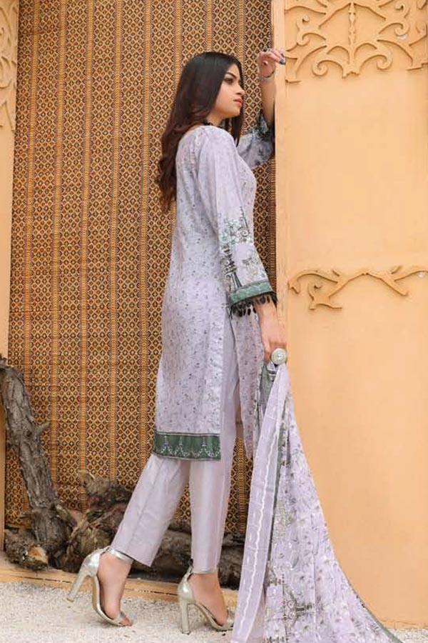 Colours C/Kari M/Collection Lawn'22 D#5