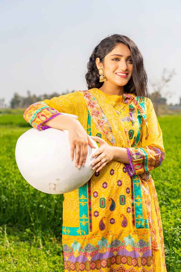 Colours Emb Lawn`22 D#02