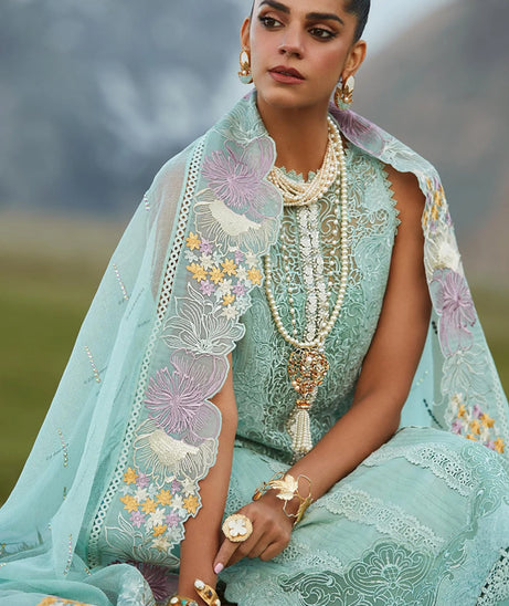 Crimson X Saira Shakira Luxury Lawn `23 D#4A