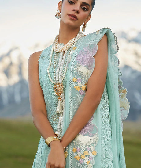 Crimson X Saira Shakira Luxury Lawn `23 D#4A