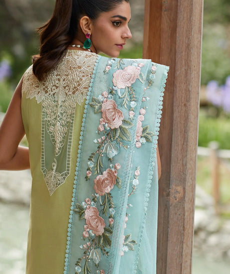 Crimson X Saira Shakira Luxury Lawn `23 D#6A