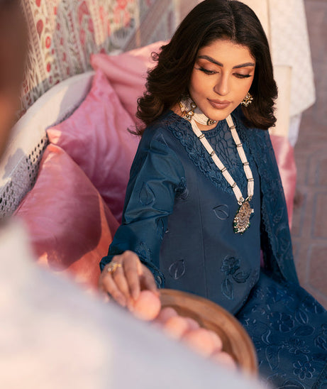 Mahnur Husn-E-Jahan Lawn'25 D#02