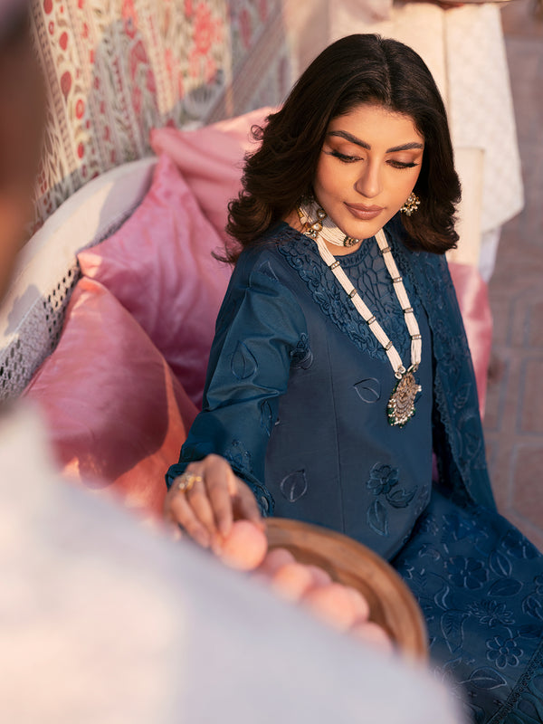 Mahnur Husn-E-Jahan Lawn'25 D#02