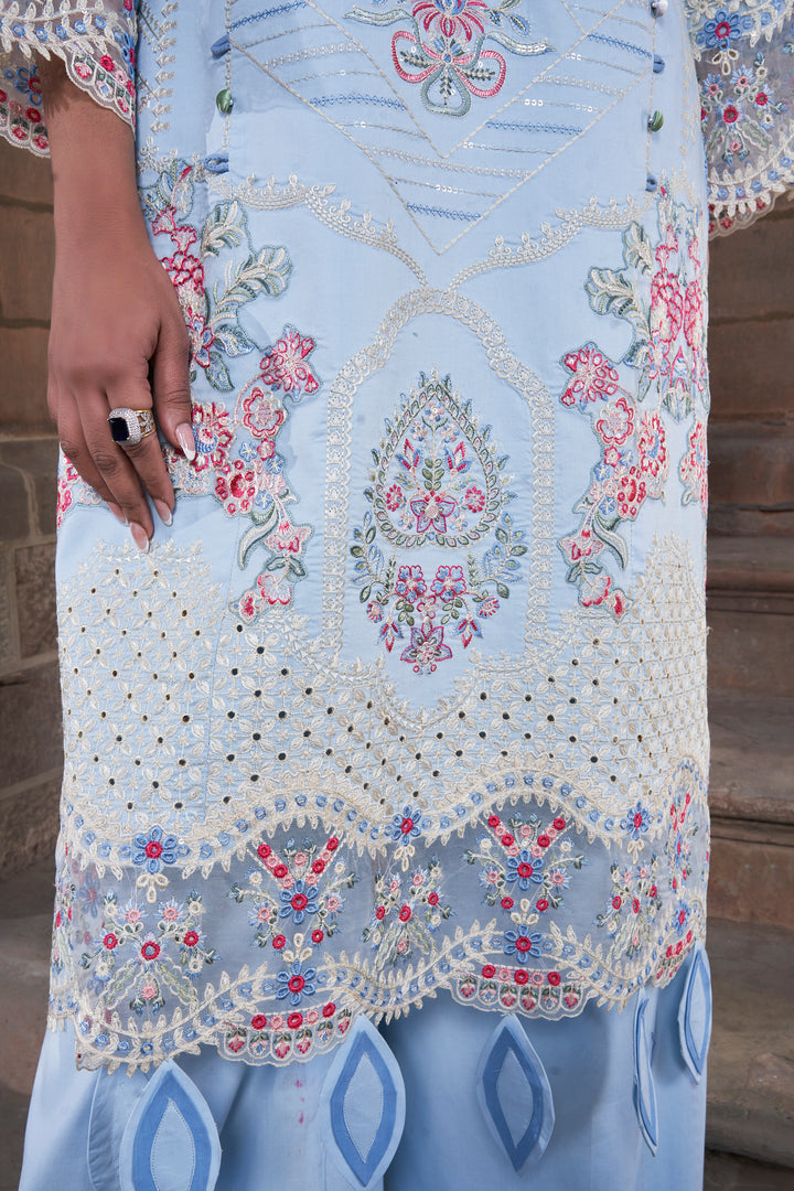 Atiya Irfan Preet Luxury Lawn`25 VAILA BLUE