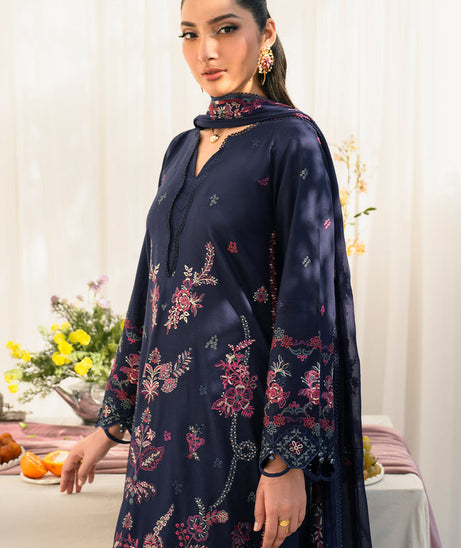 Zarif Lamhay Luxury Lawn'25 D#02