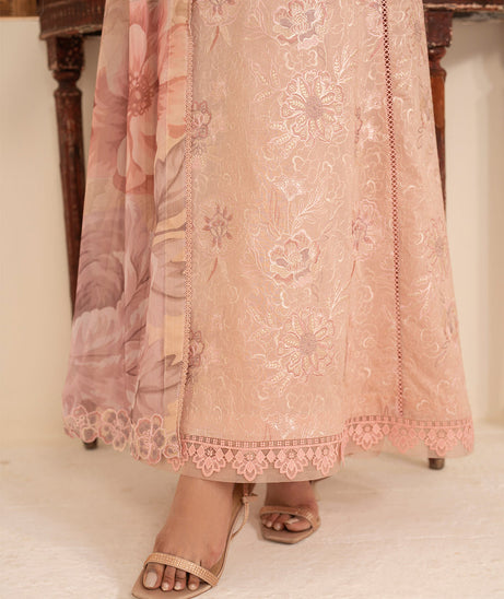 Zarif Lamhay Luxury Lawn'25 D#10