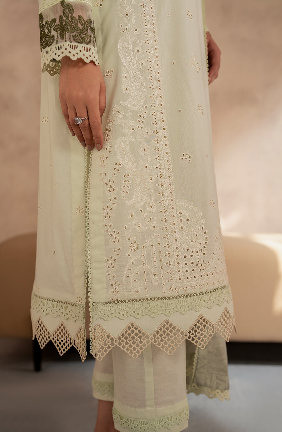 Zarif Lawn`25 D#8 (ROOHAL)