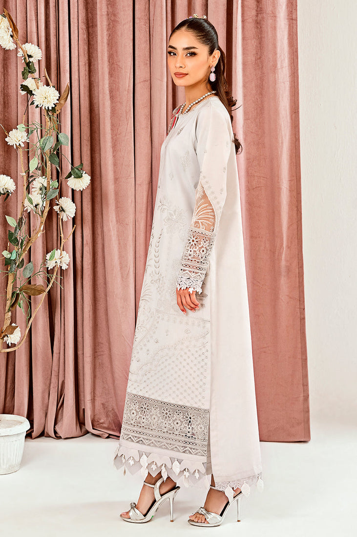 Neeshay Zoella Lawn'24 (Luca)
