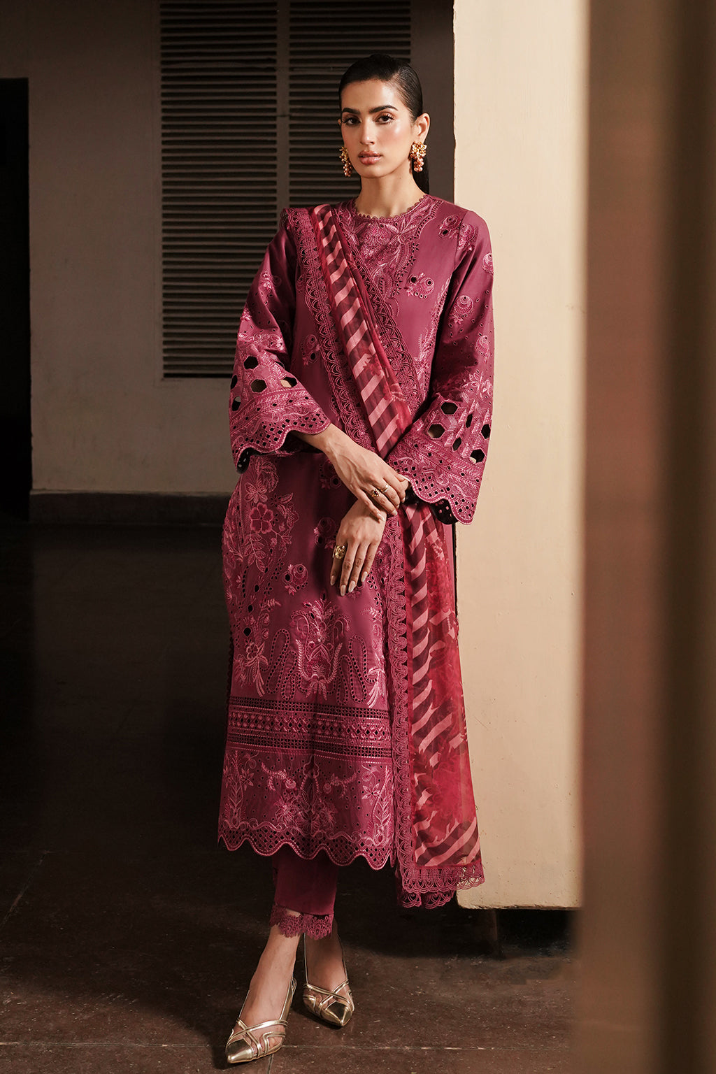 Afrozeh Festive C/Kari Lawn`24 D#09 Cordovan