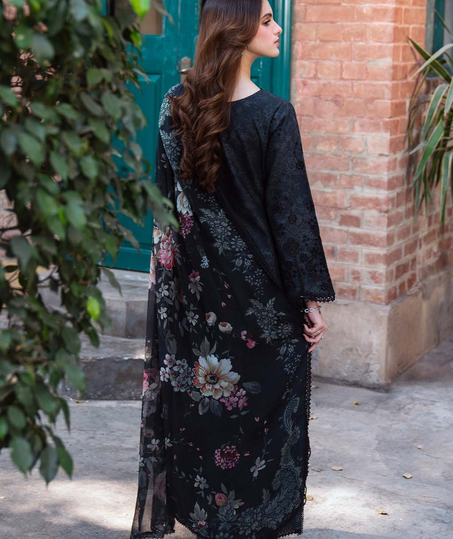 Neeshay Emb Lawn'25 (OBSIDIAN)