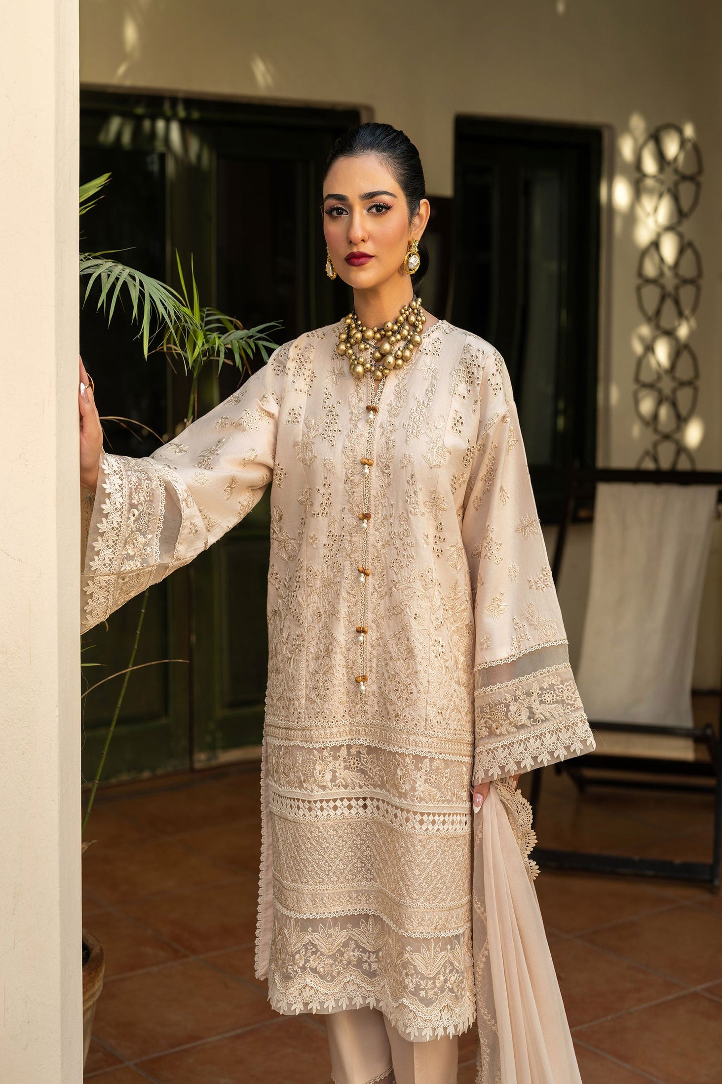 Maryam Hussain Unstitched Luxury Lawn`25 (Raya)
