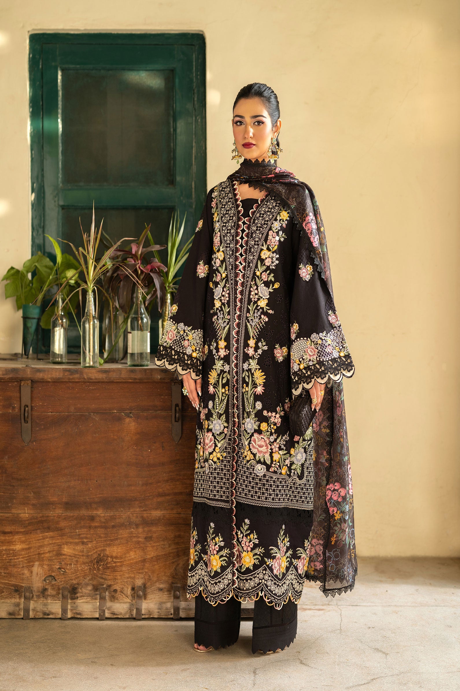 Maryam Hussain Unstitched Luxury Lawn`25 (Koyal)