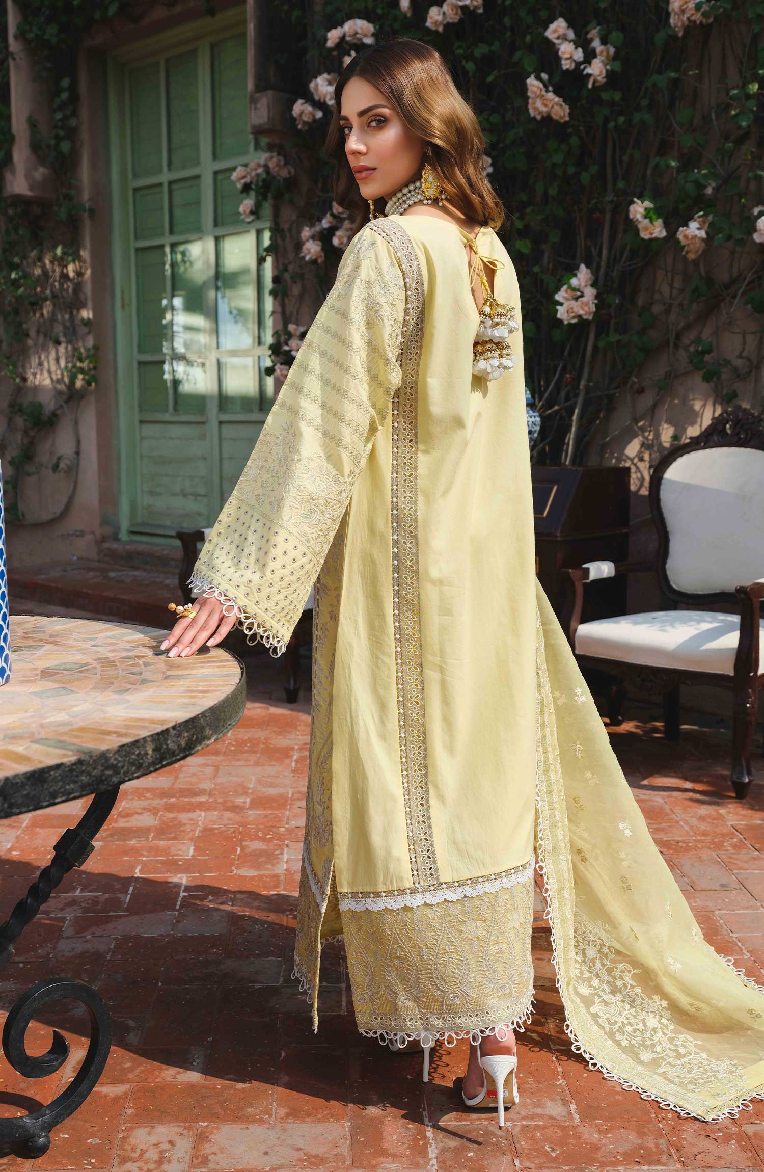 Maryum &amp; Maria Luxury Lawn`22 D#35