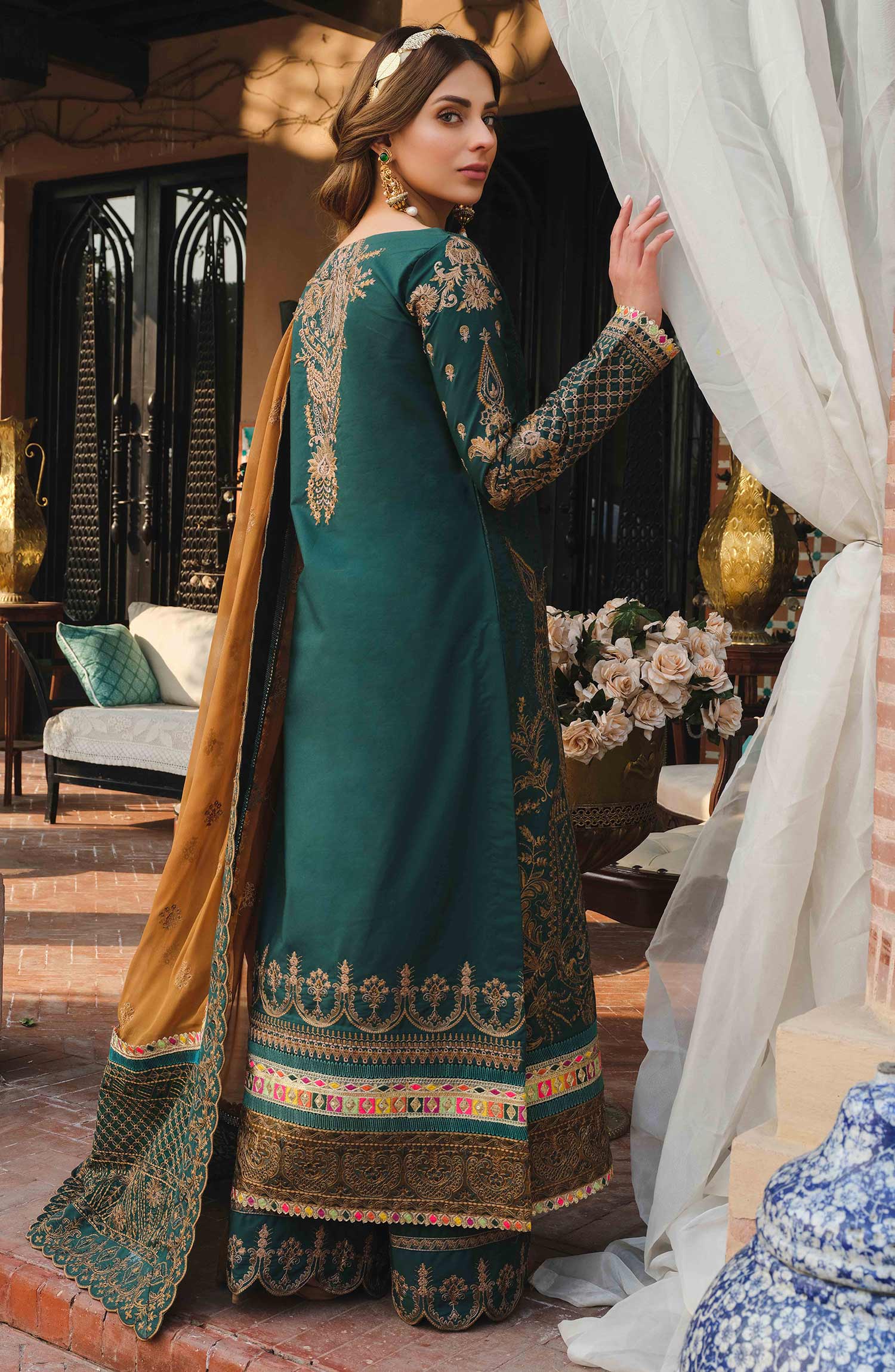 Maryum &amp; Maria Luxury Lawn`22 D#31