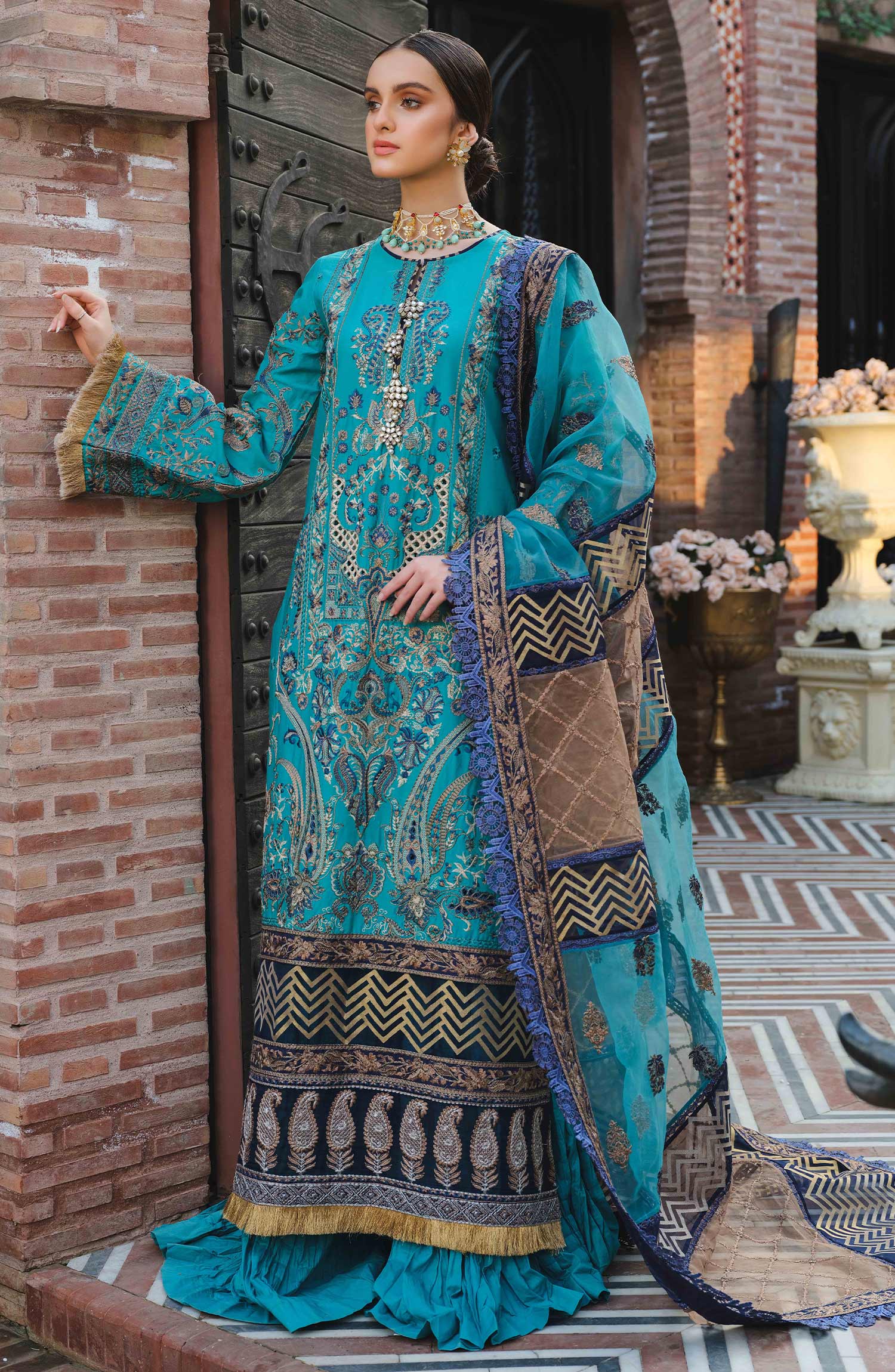 Maryum &amp; Maria Luxury Lawn`22 D#34